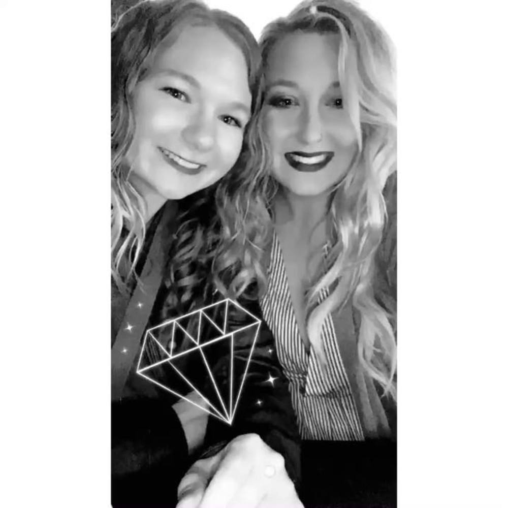 Meet your Posher, Carly